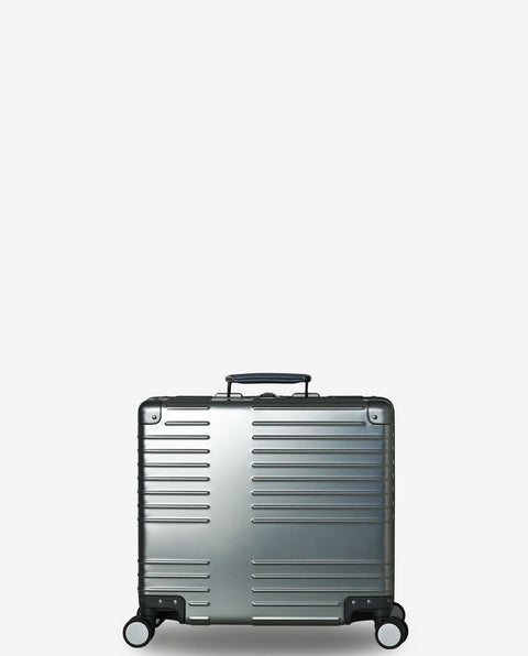 INV1611STP Sadona Sage Grey 42L Middle