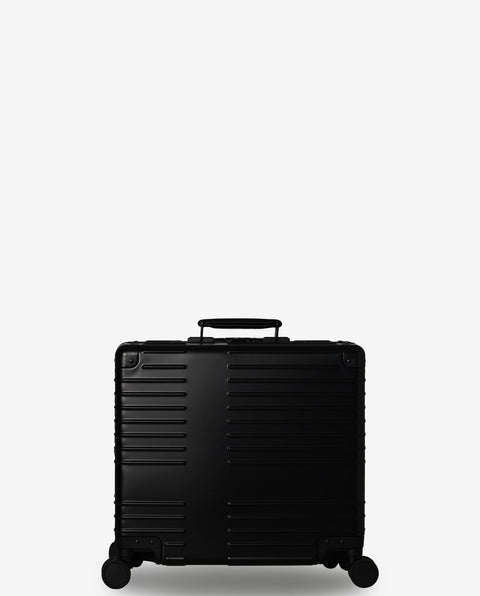 INV1611STP Stealth 42L Middle