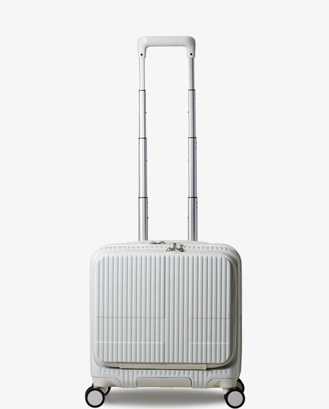 INV20 Shiny off White 33L Cabin