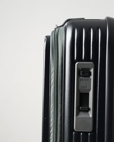 INV550DOR Mad Black 45L Middle