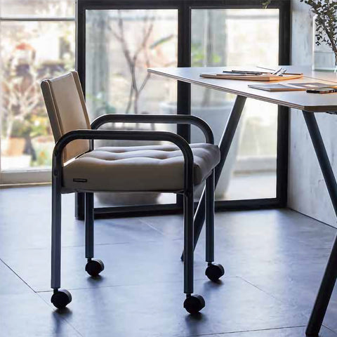 CAP0002 Captain Chair Black Flame "Old-Edition"