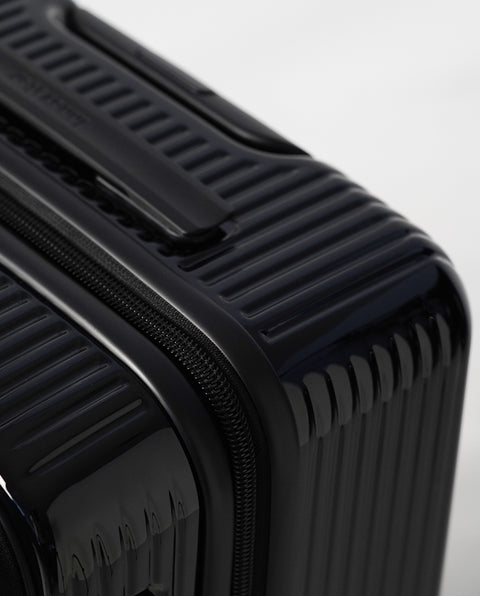 INV50 Shine Black 38L Cabin