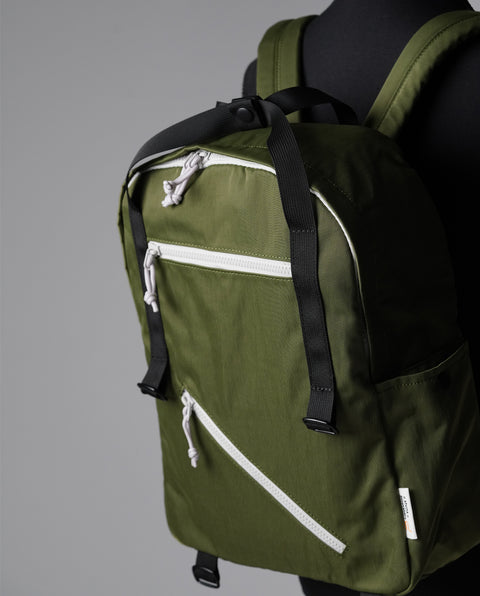 INB1002 Khaki 18L