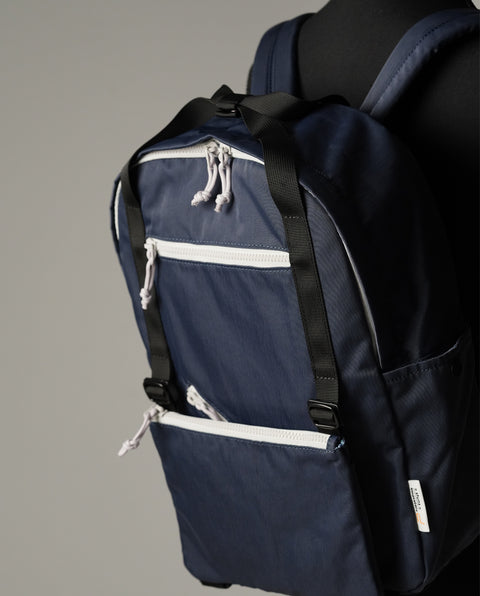 INB1002 Navy 18L