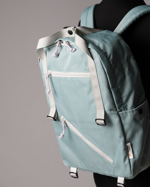 INB1002 Pale Blue 18L