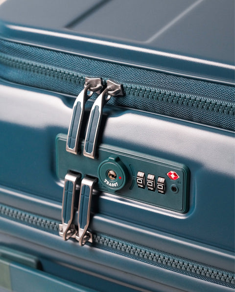 INV111 Forest Green 38L Cabin