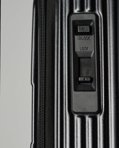 INV60 Real Black 62L Middle