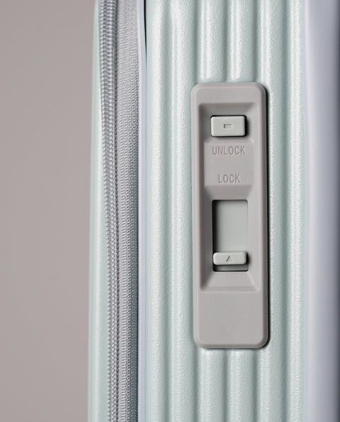 INV550DOR Pale Blue 45L Middle
