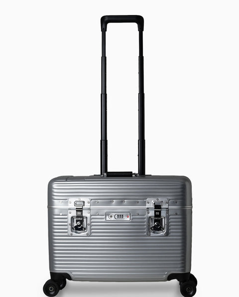 IP-102 Hairline Silver 30L Pilot Size