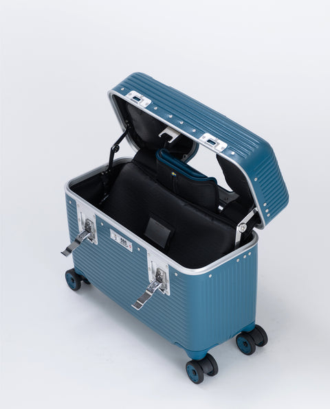IP-102 Lyons Blue 30L Pilot Size