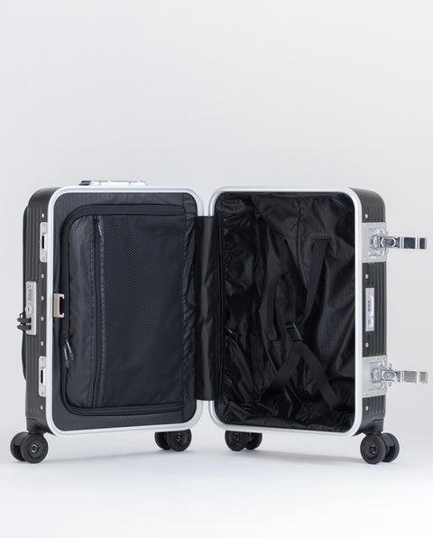 IP-105 Black Ink 40L Cabin