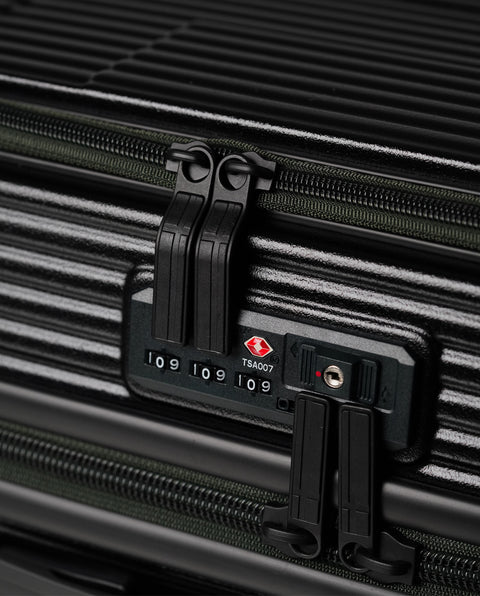 INV550DOR Mad Black 45L Middle