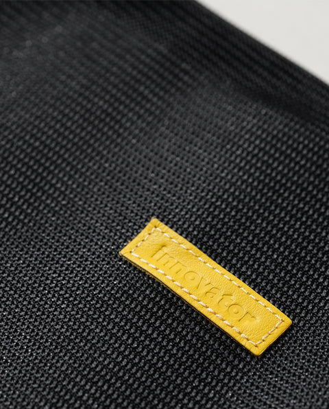 INT8LN Navy/Black Compact Garment Bag