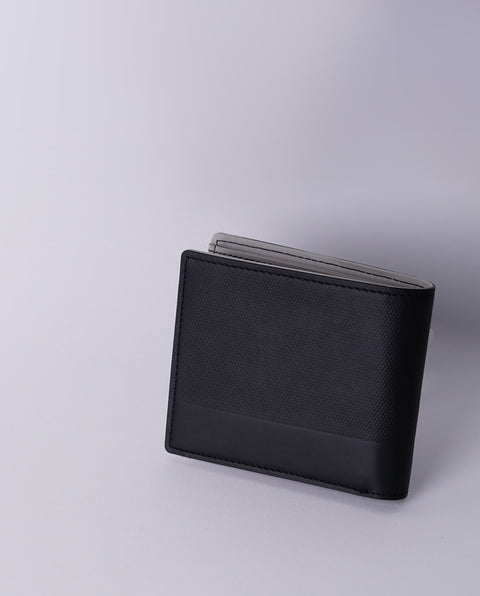 INW37 Black Bifold Wallet
