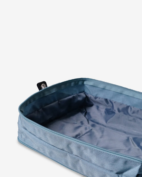 INT8L Light Blue Division Pack Pouch M