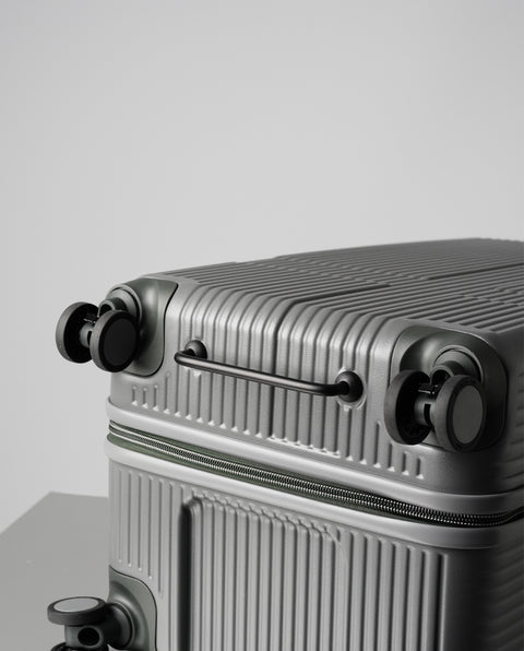 INV70 Steel Gray 75L Middle