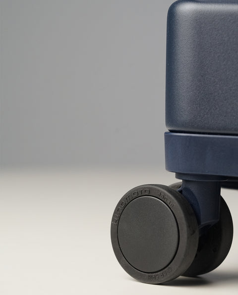 IW66 Deep Navy 75L Middle