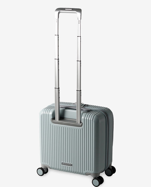 INV20 Pale Blue 33L Cabin