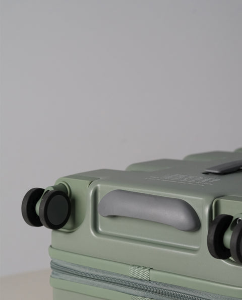 IW66 Sage Green 75L Middle