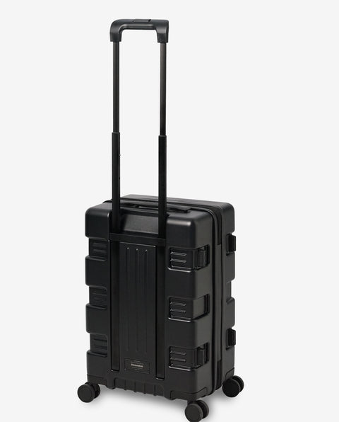 IW33 Black 39L Cabin