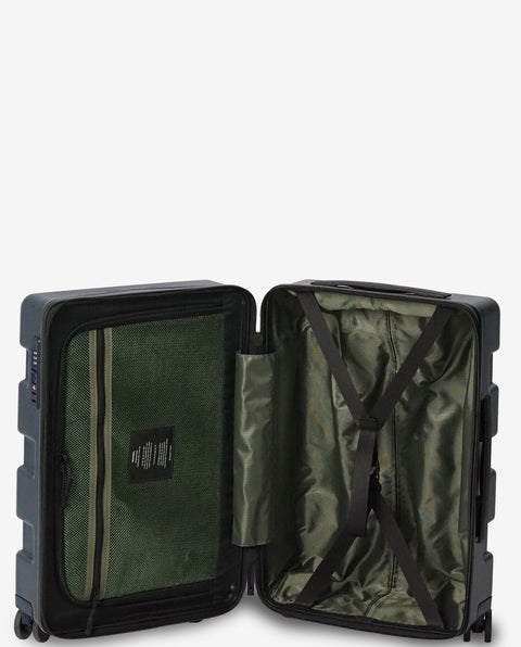 IW33 Deep Navy 39L Cabin