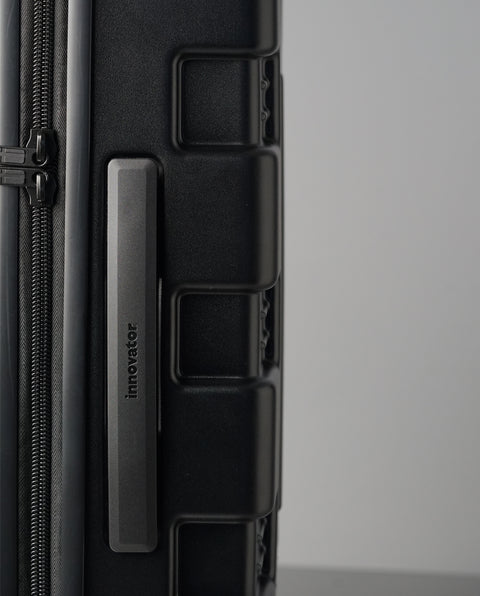 IW33 Black 39L Cabin