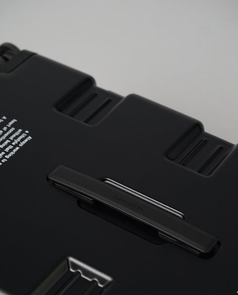 IW66 Black 75L Middle