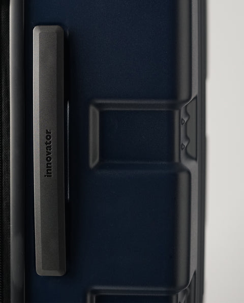 IW66 Deep Navy 75L Middle