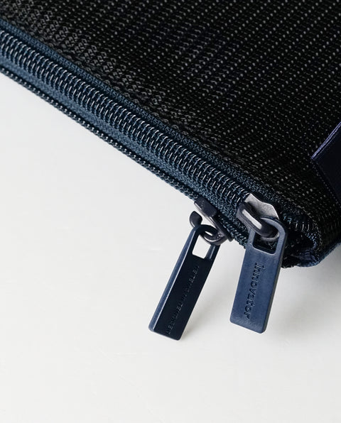 INT5L Navy Mesh Pouch M