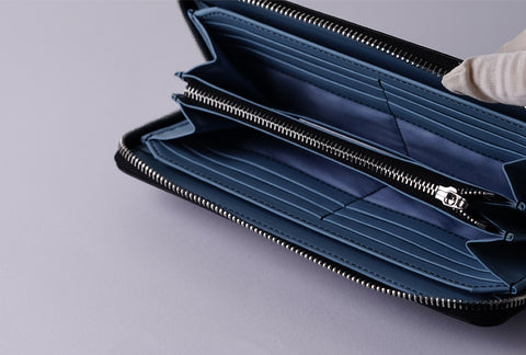 INW48 Navy Round Fastener Wallet L