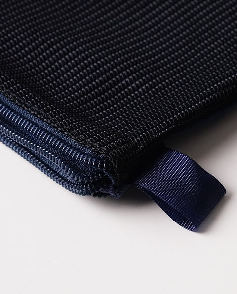 INT14L Navy Mesh Pouch L