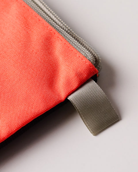 INT14L Orange Mesh Pouch L