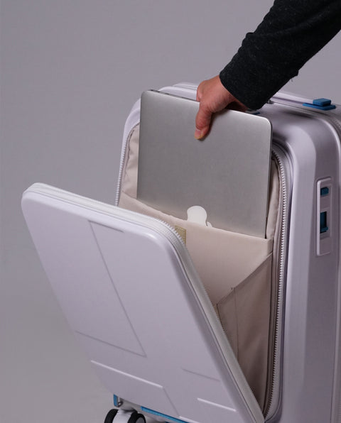 INV111 Ice White 38L Cabin