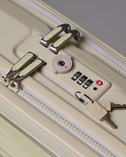 INV111 Franch Vanilla 38L Cabin