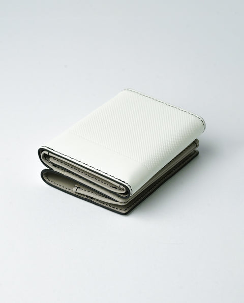 INW33 White Trifold Wallet