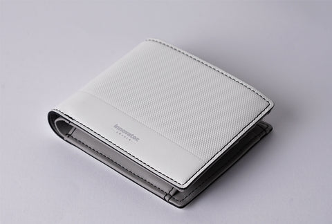 INW37 White Bifold Wallet