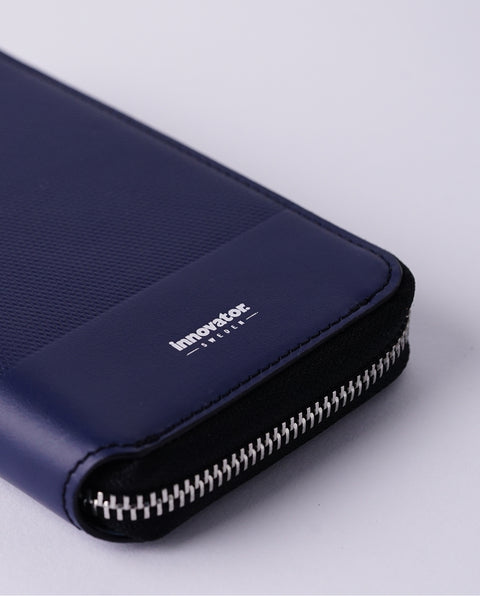 INW42 Navy Round Fastener Wallet M