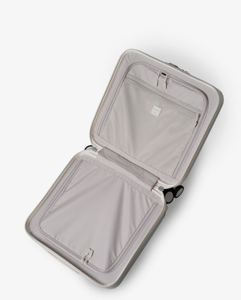 INV20 Shiny off White 33L Cabin
