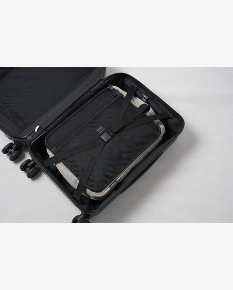 INV5EVA Black 38L Cabin with Garment Bag