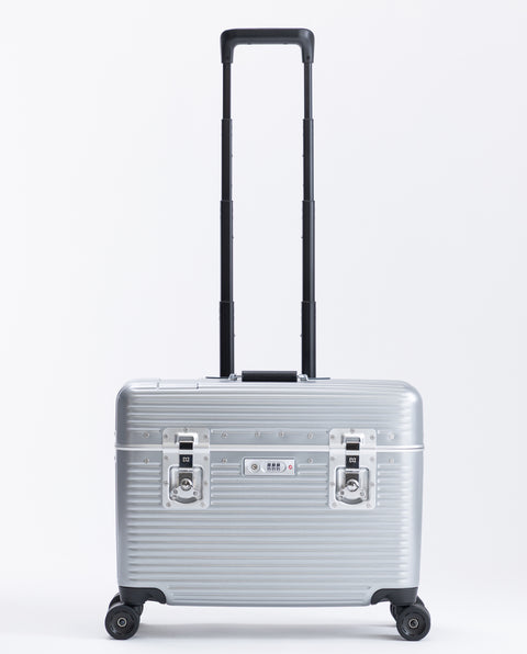 IP-102 Hairline Silver 30L Pilot Size