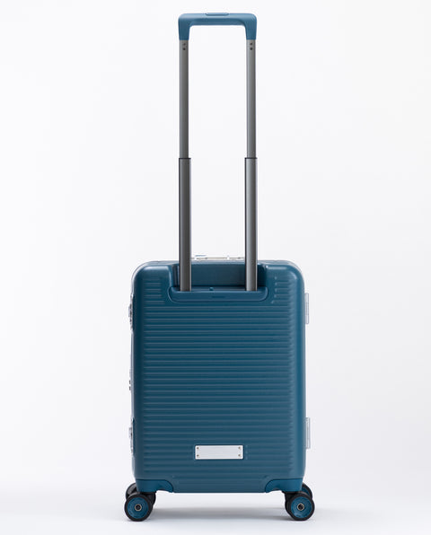 IP-105 Lyons Blue 40L Cabin