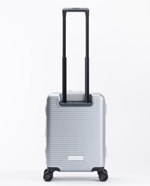 IP-105 Hairline Silver 40L Cabin