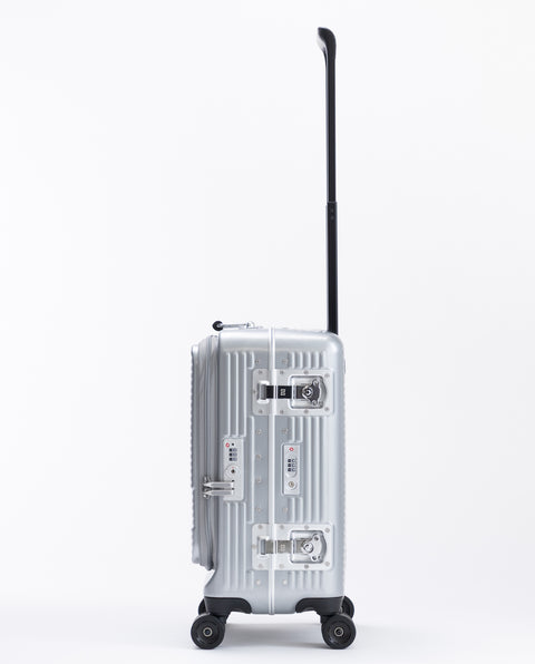 IP-105 Hairline Silver 40L Cabin