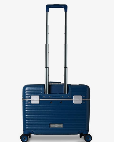 IP-102 Lyons Blue 30L Pilot Size