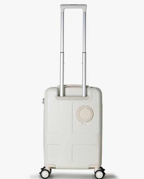 IV-18 Cream 35L Cabin(LCC)