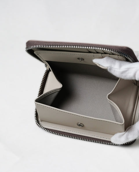 INW42 Taupe Round Fastener Wallet M
