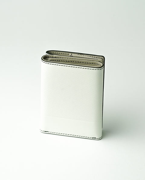 INW33 White Trifold Wallet